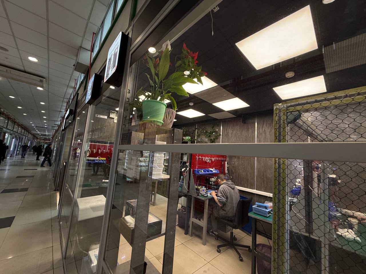 Витрина смартфонов